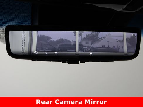 Used 2024 Toyota Venza LE image 23