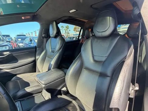 Used 2016 Tesla Model X Performance AWD/4WD image 12