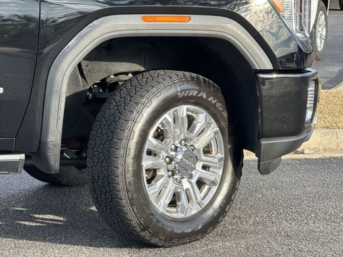 Used 2023 GMC Sierra 2500 Denali w/ Denali Ultimate Package image 12