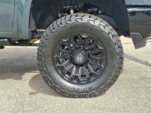 New 2025 Chevrolet Silverado 2500 LT w/ Trail Boss Package image 8