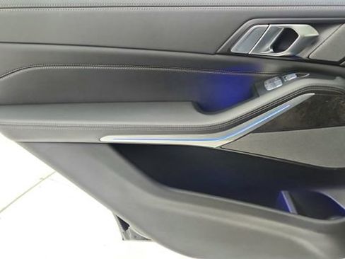 Used 2024 BMW X7 xDrive40i w/ M Sport Package AWD/4WD image 36