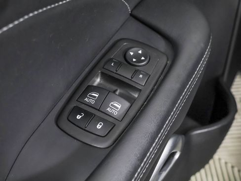 Used 2022 Dodge Challenger R/T w/ Plus Package RWD image 39