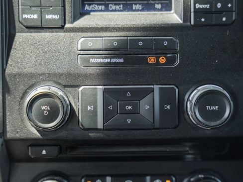 Used 2017 Ford F550 4x4 SuperCab Super Duty image 34