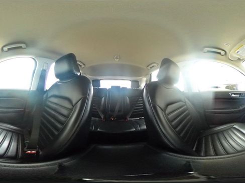 Used 2024 Ford Edge SEL image 42