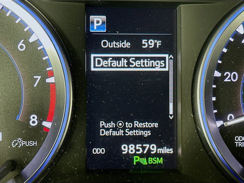 Used 2018 Toyota Highlander Limited image 19