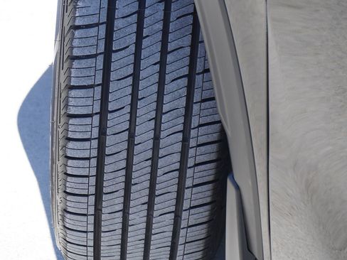 Used 2023 Honda CR-V EX-L image 5