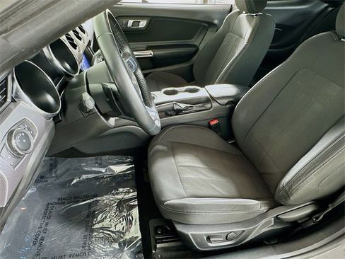 Used 2020 Ford Mustang GT w/ Equipment Group 301A image 9