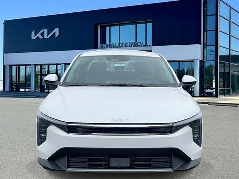 New 2025 Kia K4 EX image 2