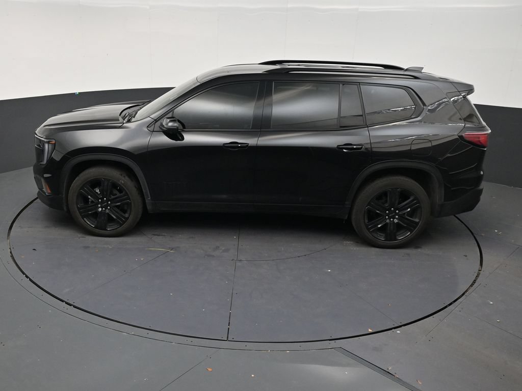 Used 2025 GMC Acadia Elevation w/ Elevation Premium Package FWD image 12