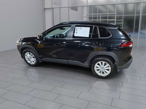 Used 2026 Toyota Corolla Cross LE AWD/4WD image 6