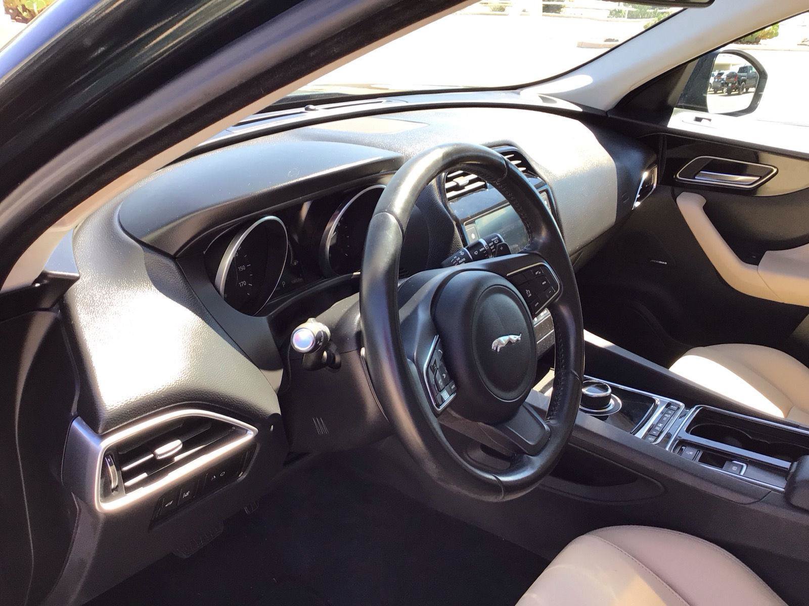 Used 2018 Jaguar F-PACE Premium AWD/4WD image 19