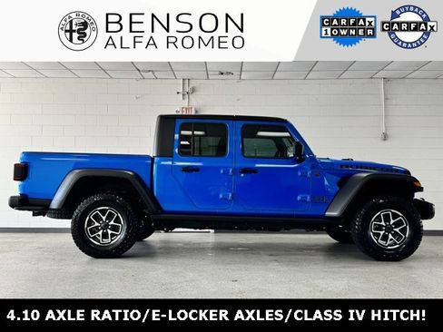 Used 2024 Jeep Gladiator Rubicon image 1