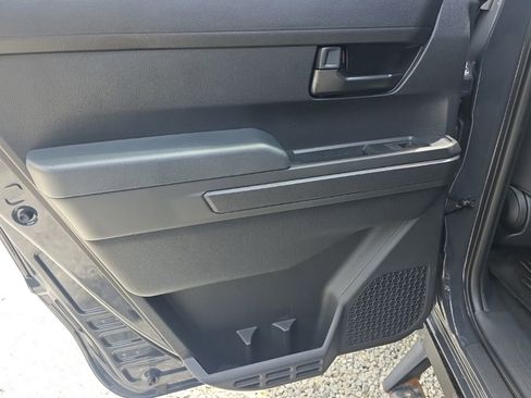 Certified 2024 Toyota Tacoma SR AWD/4WD image 15