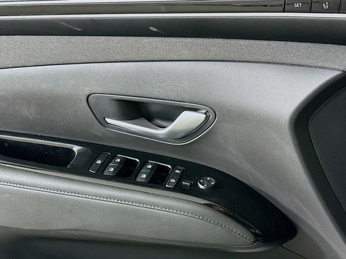 Used 2022 Hyundai Tucson Limited image 15