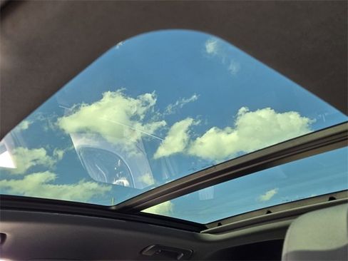 Used 2024 Audi Q3 2.0T Premium w/ Convenience Package image 18