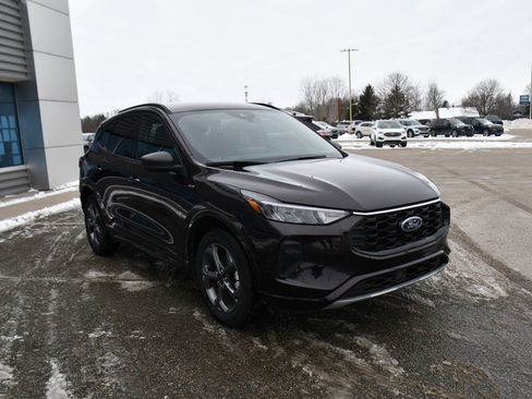 Used 2023 Ford Escape ST-Line w/ Tech Pack #1 image 9