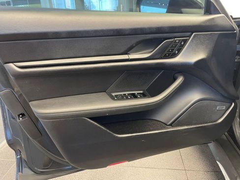 Used 2024 Porsche Taycan 4 Cross Turismo image 23