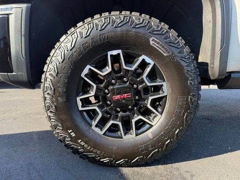 Certified 2026 GMC Sierra 2500 AT4X w/ Snow Plow Prep/Camper Package AWD/4WD image 4
