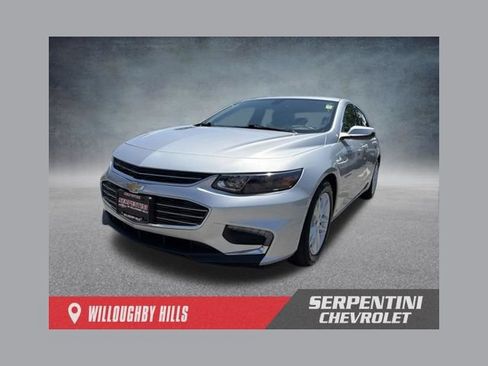 Used 2018 Chevrolet Malibu LT FWD image 1