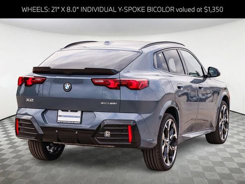 New 2026 BMW X2 xDrive28i w/ Technology Package AWD/4WD image 4