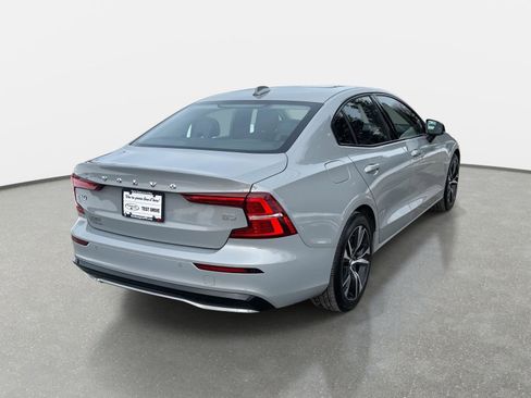 Used 2024 Volvo S60 B5 Core w/ Climate Package image 5