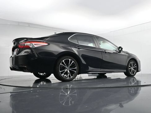 Used 2020 Toyota Camry SE w/ Audio Package FWD image 38