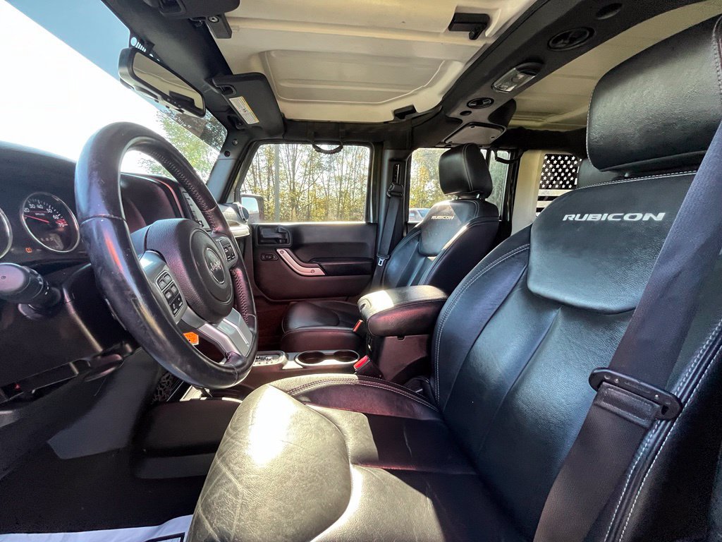 Used 2015 Jeep Wrangler Unlimited Rubicon AWD/4WD image 27