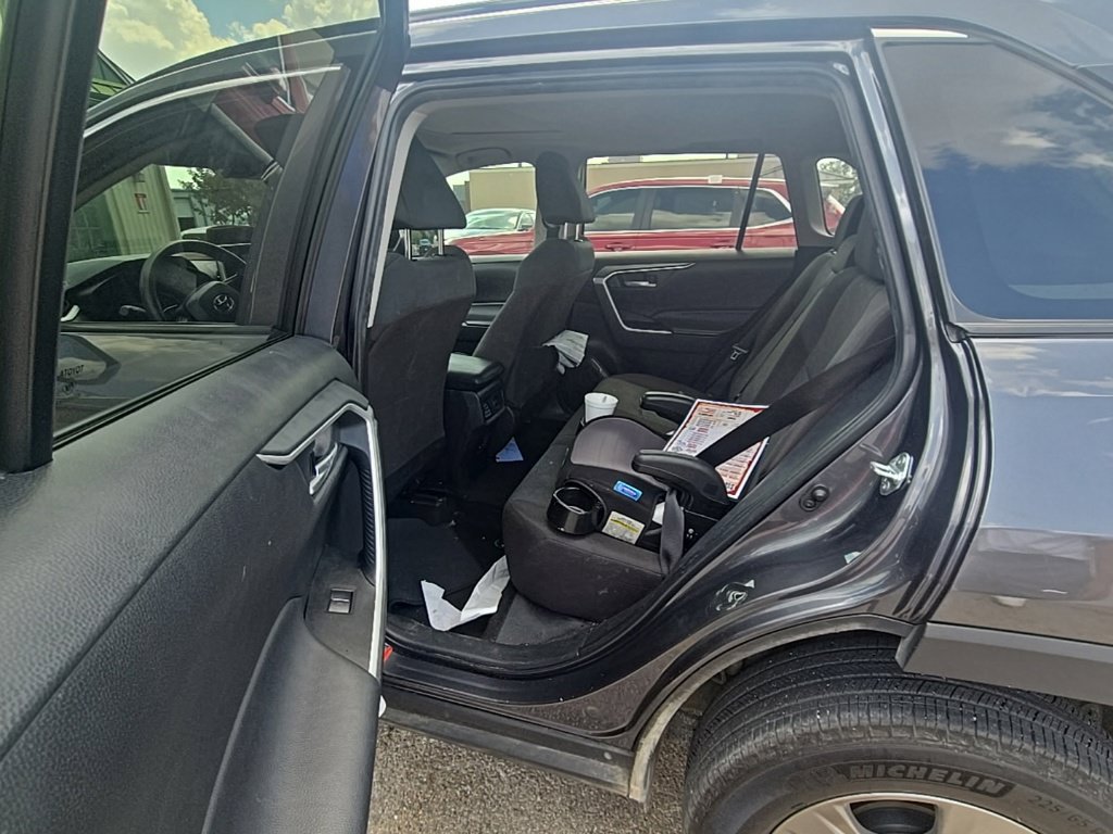 Certified 2024 Toyota RAV4 XLE w/ Convenience Package FWD image 16
