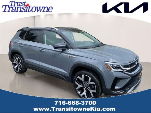 Used 2023 Volkswagen Taos SEL AWD/4WD image 1