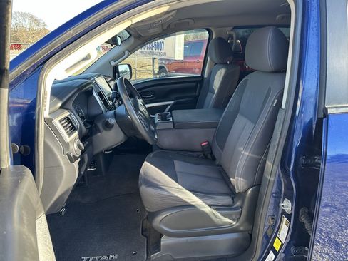 Used 2021 Nissan Titan SV w/ Accessory Utility Package AWD/4WD image 15