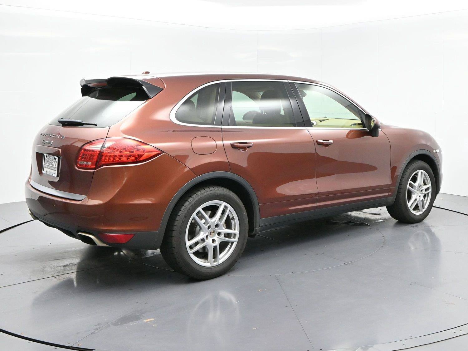 Used 2012 Porsche Cayenne S AWD/4WD image 6
