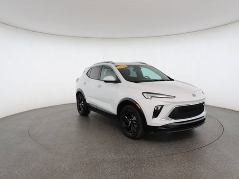 Used 2024 Buick Encore GX Sport Touring image 27