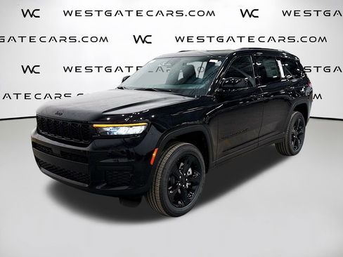 New 2025 Jeep Grand Cherokee L Laredo image 1