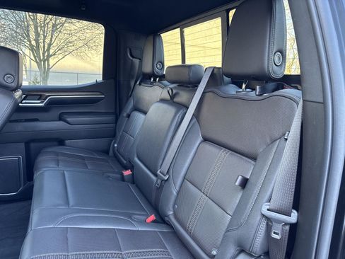 Used 2022 Chevrolet Silverado 1500 High Country w/ High Country Premium Package image 20