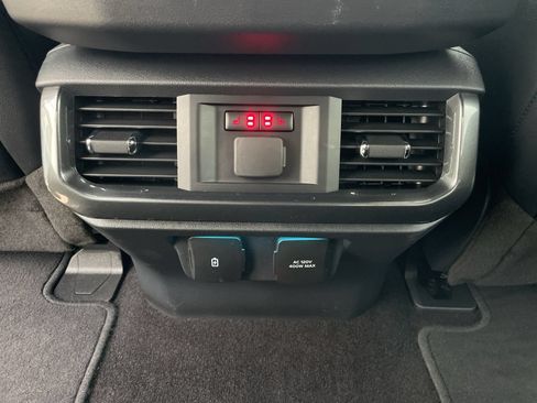 Used 2022 Ford F150 Lariat w/ Equipment Group 502A High AWD/4WD image 44
