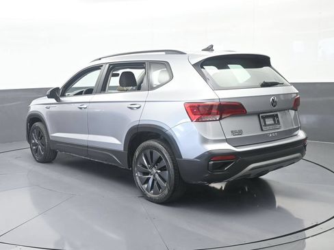 Used 2024 Volkswagen Taos S FWD image 4