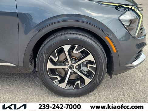 Certified 2023 Kia Sportage EX FWD image 7