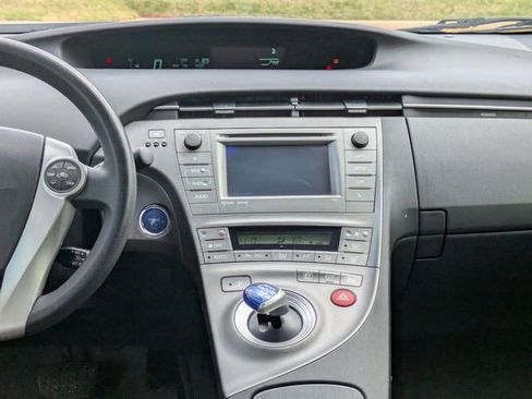 Used 2012 Toyota Prius Three FWD image 18