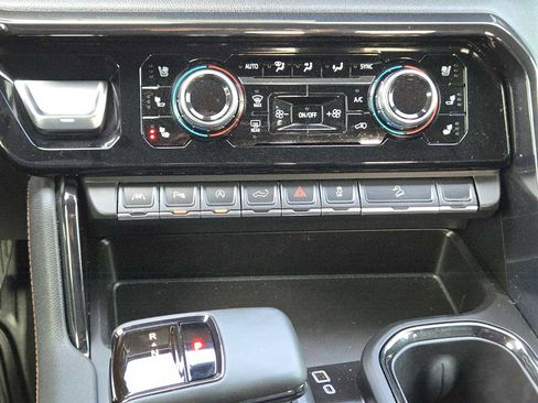 Certified 2024 GMC Sierra 1500 AT4 w/ Technology Package image 19