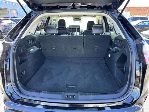 Used 2023 Ford Edge SEL image 8