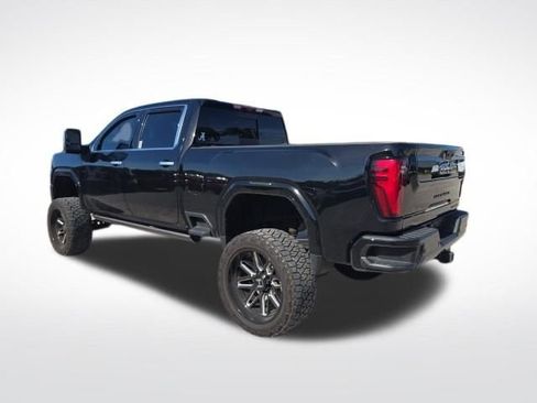 Used 2024 GMC Sierra 2500 Denali Ultimate AWD/4WD image 5