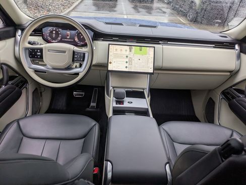 Used 2024 Land Rover Range Rover Autobiography image 26