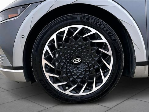 Used 2023 Hyundai Ioniq 5 Limited image 11