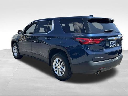 Used 2023 Chevrolet Traverse LS FWD image 26