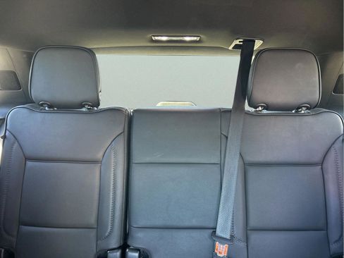 Used 2021 GMC Yukon Denali AWD/4WD image 9