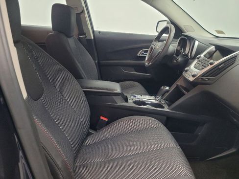 Used 2017 Chevrolet Equinox LS image 21