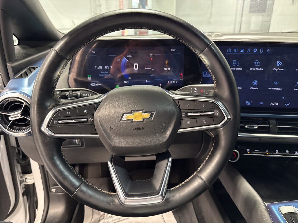 Used 2024 Chevrolet Equinox EV LT FWD image 6