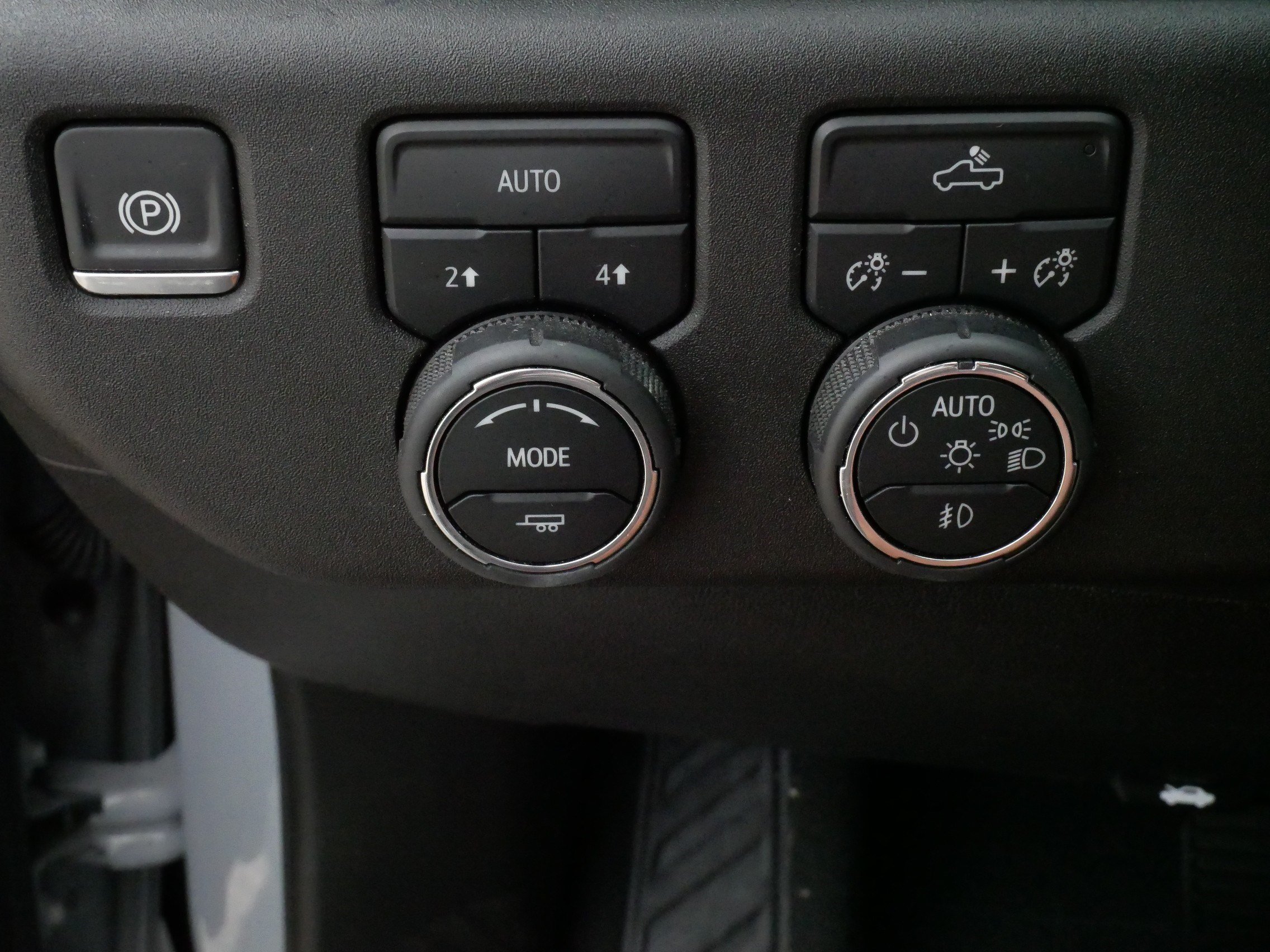 Used 2024 Chevrolet Silverado 1500 RST w/ Protection Package AWD/4WD image 27