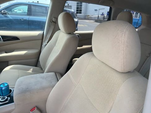 Used 2015 Nissan Pathfinder S AWD/4WD image 8