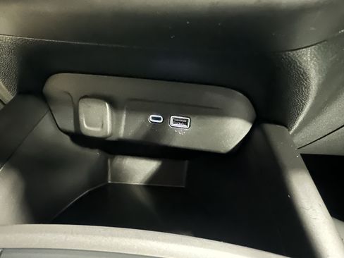 Used 2024 Chevrolet Trax LS FWD image 17